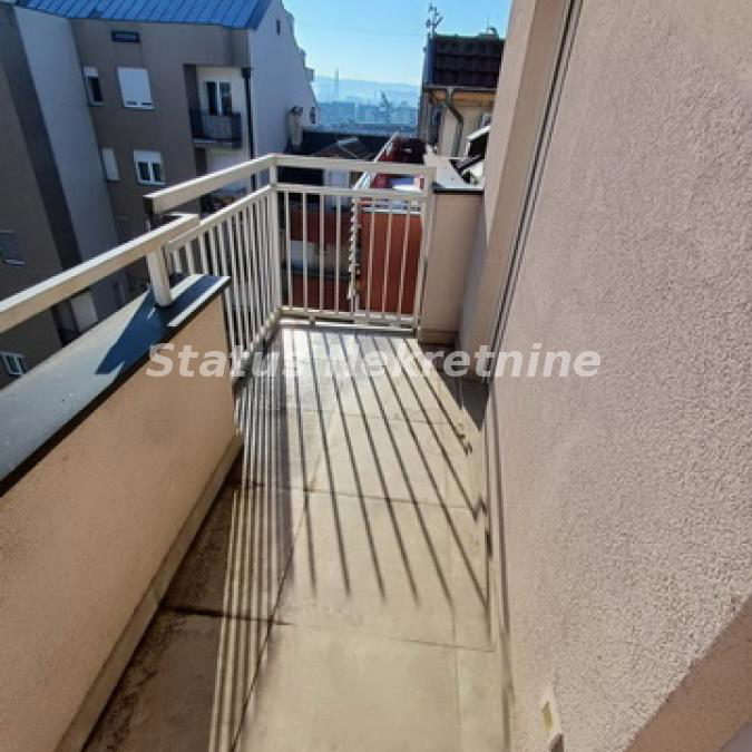 Stan Prodaja Novi Sad  74 m2