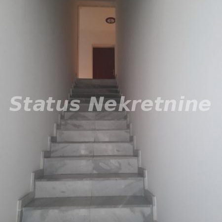 Kuća Prodaja Novi Sad  200 m2