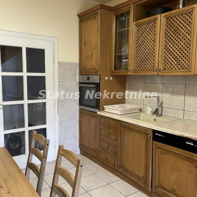 Kuća Izdavanje Novi Sad  320 m2