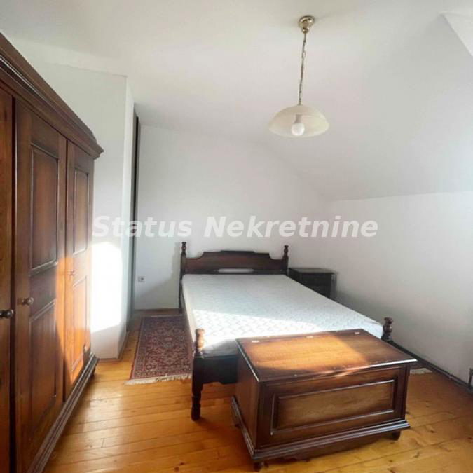 Kuća Izdavanje Novi Sad  320 m2