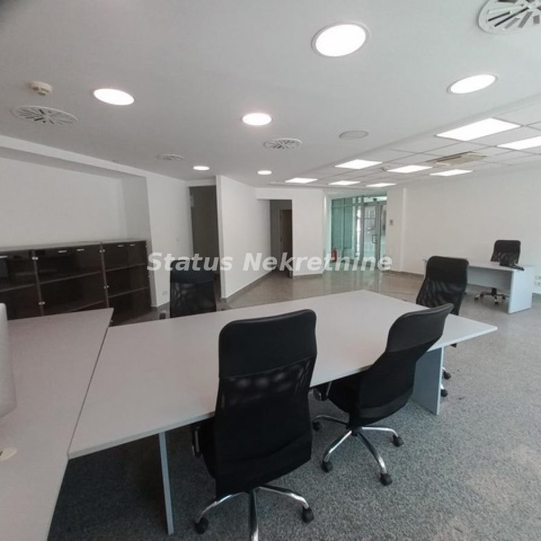 Lokal Prodaja Novi Sad  90 m2