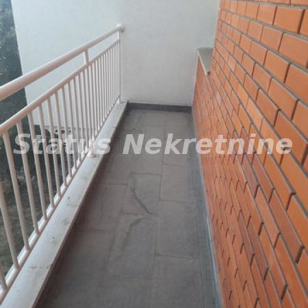 Lokal Izdavanje Novi Sad  333 m2