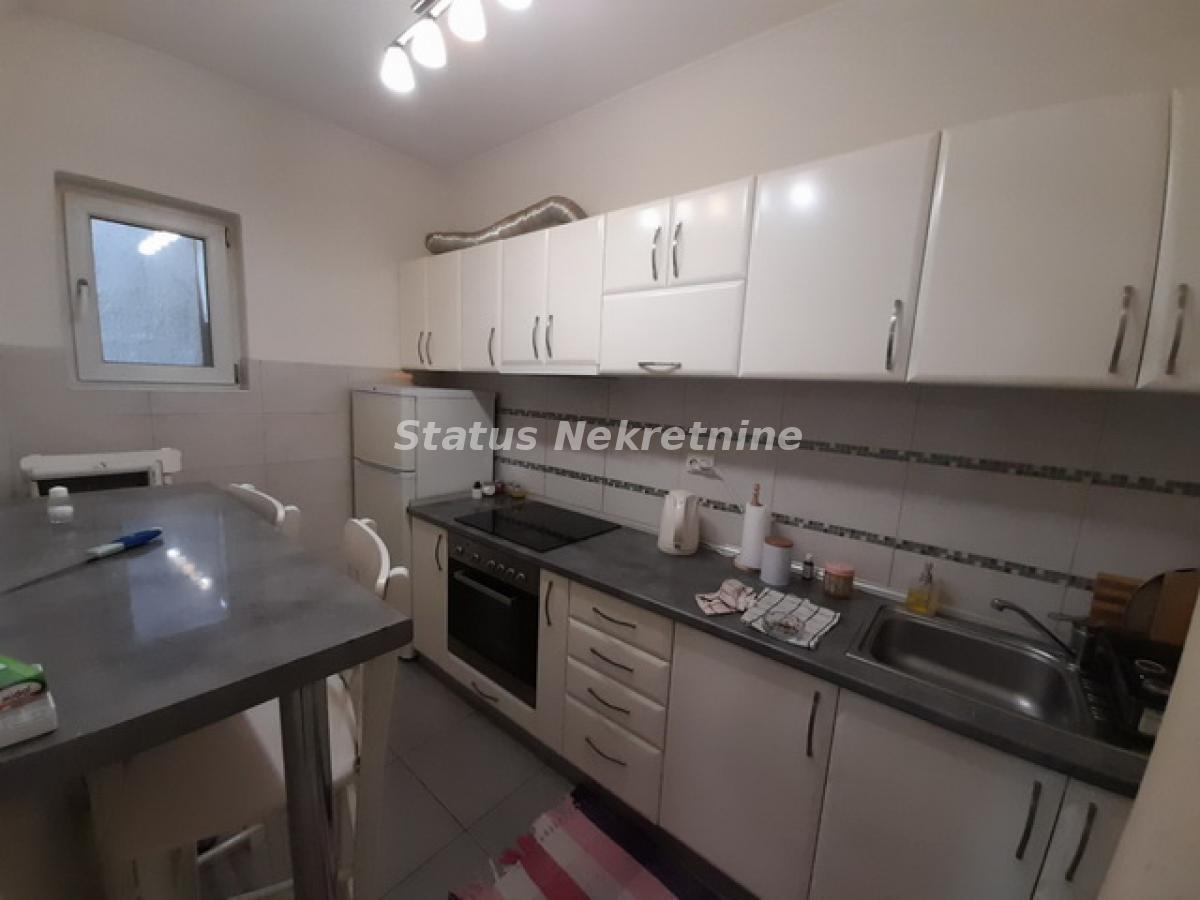 Stan Izdavanje Novi Sad  78 m2