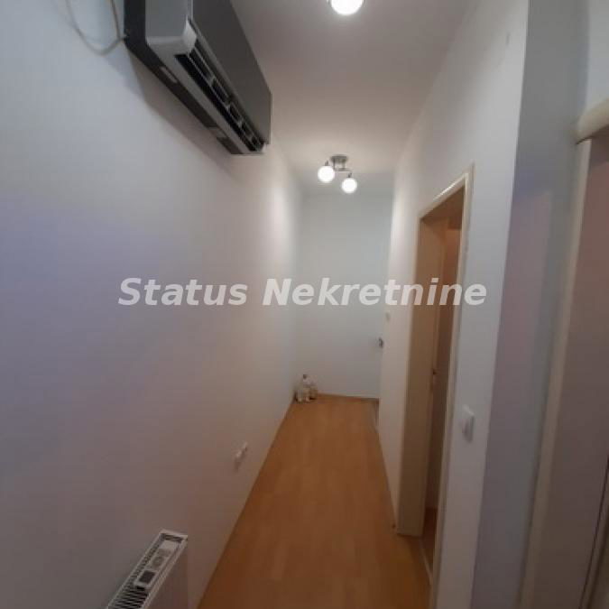 Stan Izdavanje Novi Sad  78 m2