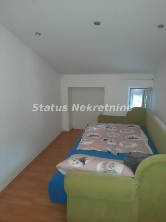 Stan Izdavanje Novi Sad  78 m2
