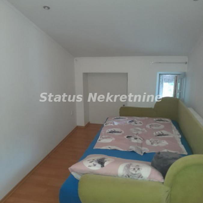 Stan Izdavanje Novi Sad  78 m2