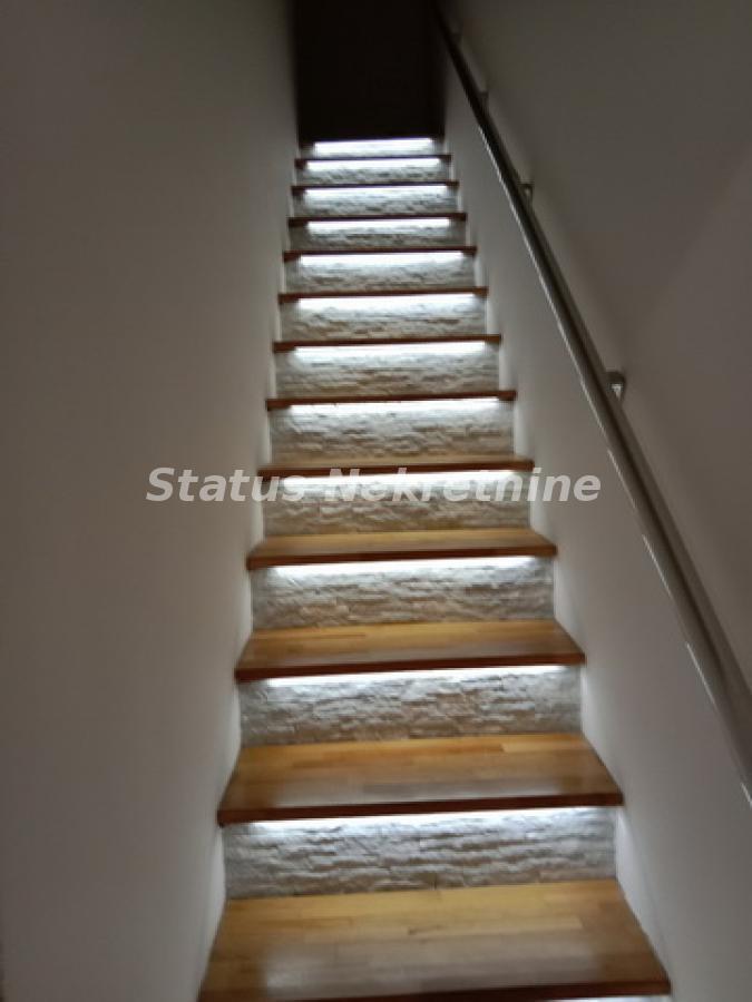 Stan Izdavanje Novi Sad  78 m2