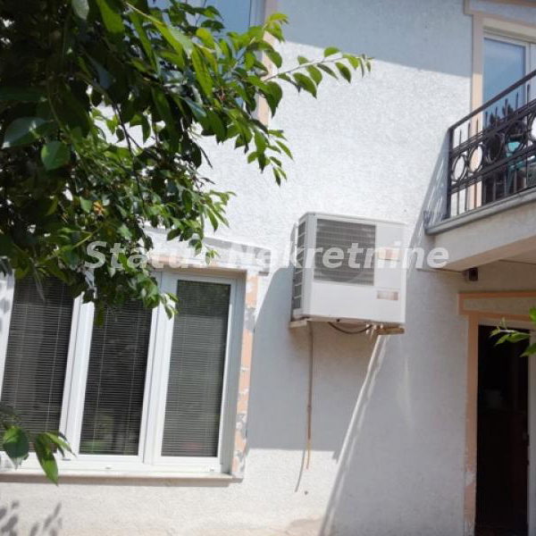 Kuća Prodaja Novi Sad  240 m2