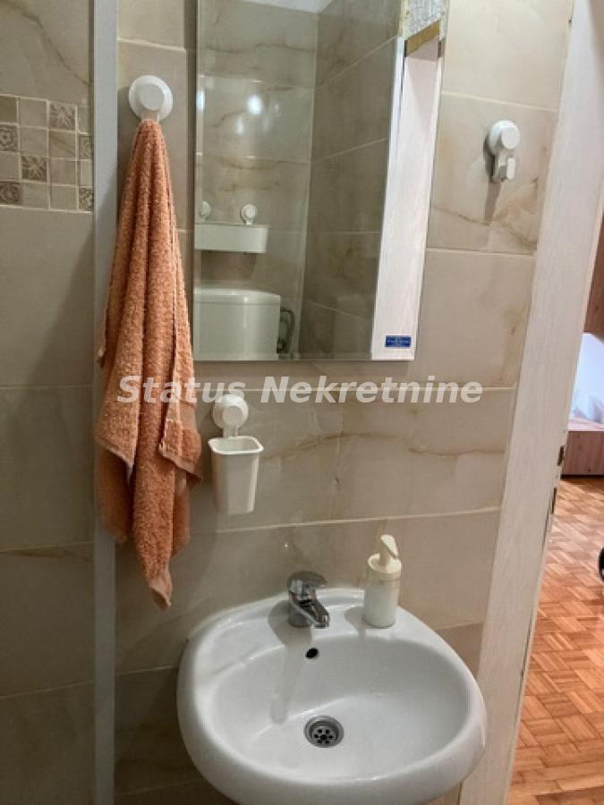 Kuća Prodaja Novi Sad  340 m2