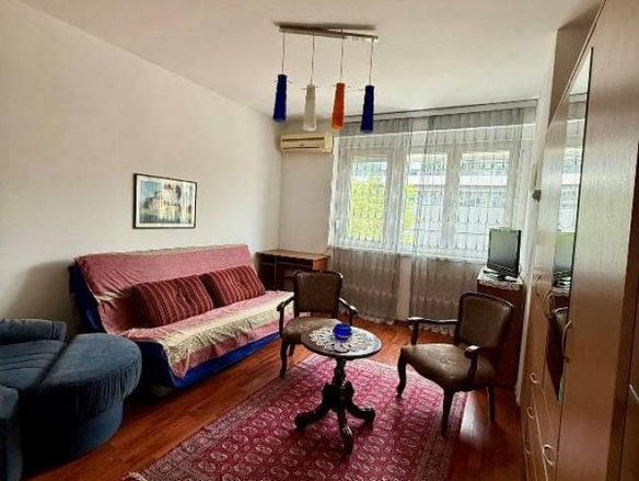 Stan Izdavanje Beograd Mostarska Petlja 21 m2