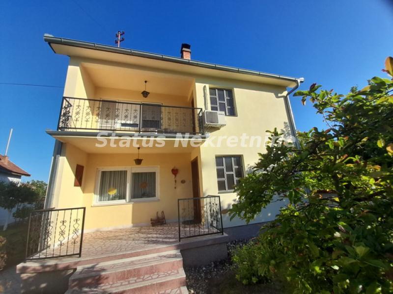 Kuća Prodaja Šid  194 m2