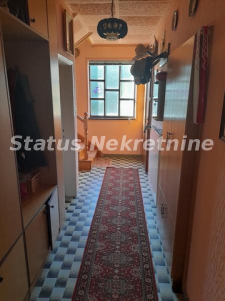 Kuća Prodaja Šid  194 m2