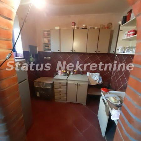 Stan Prodaja Novi Sad  83 m2