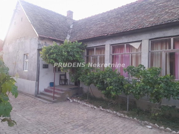 Kuća Prodaja Pećinci Obrež 150 m2