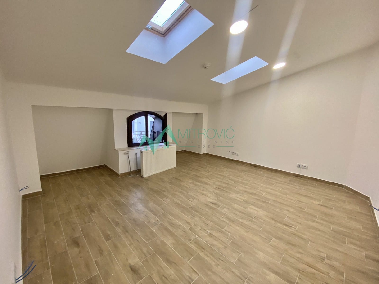 Lokal Prodaja Novi Sad Lokal Prodaja Novi Sad 1000 m2