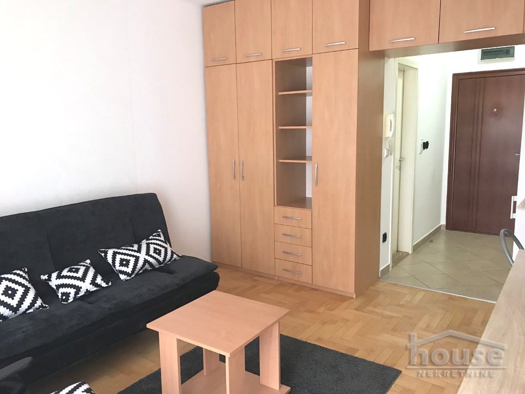 Stan Izdavanje Novi Sad  24 m2