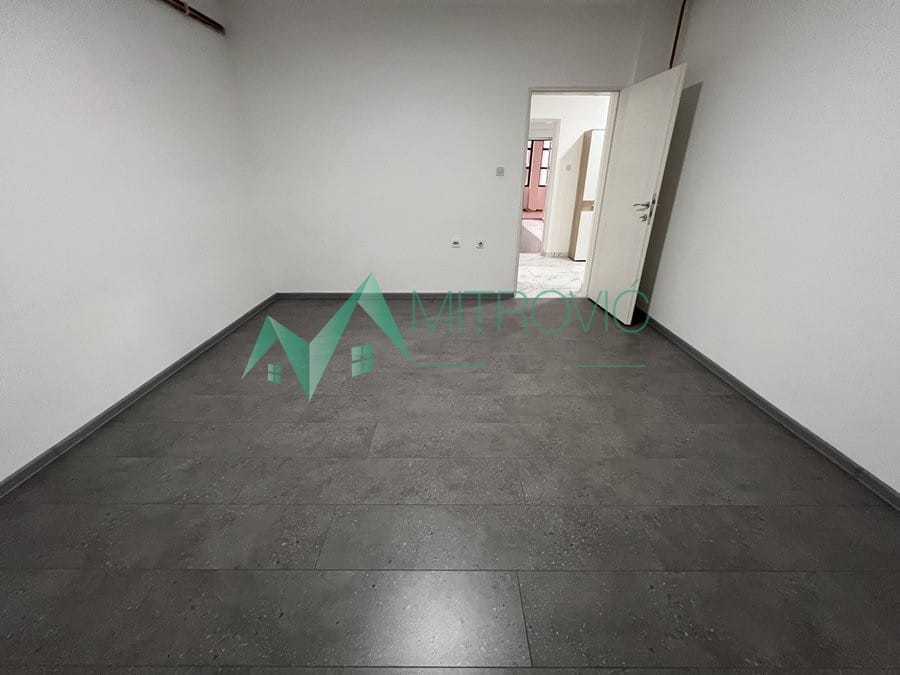Lokal Prodaja Novi Sad  126 m2
