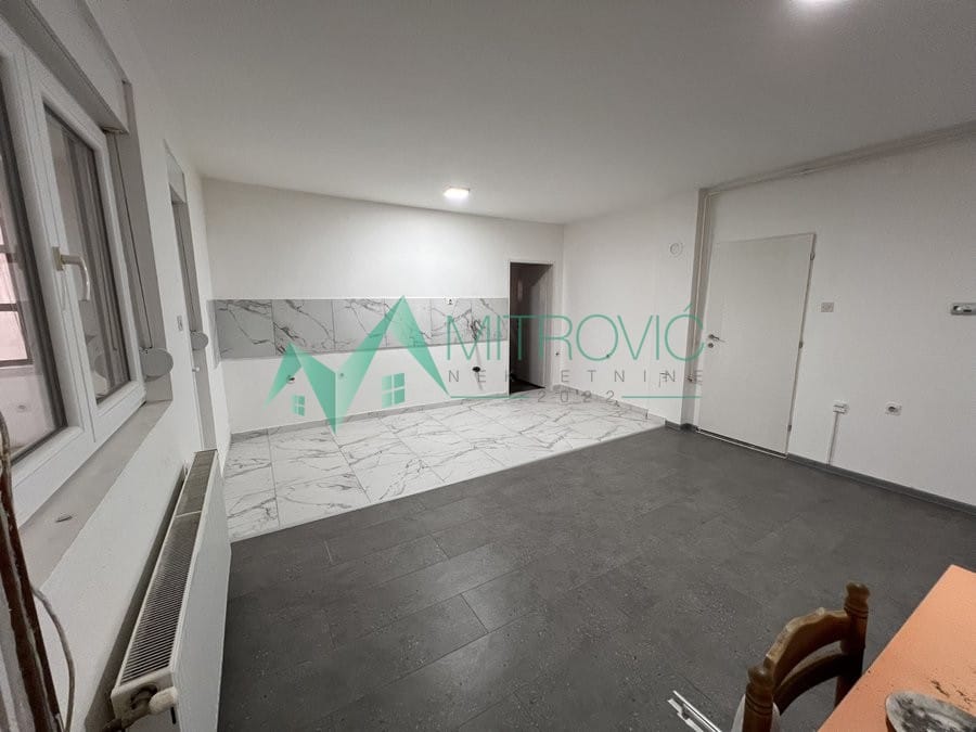 Lokal Prodaja Novi Sad  126 m2