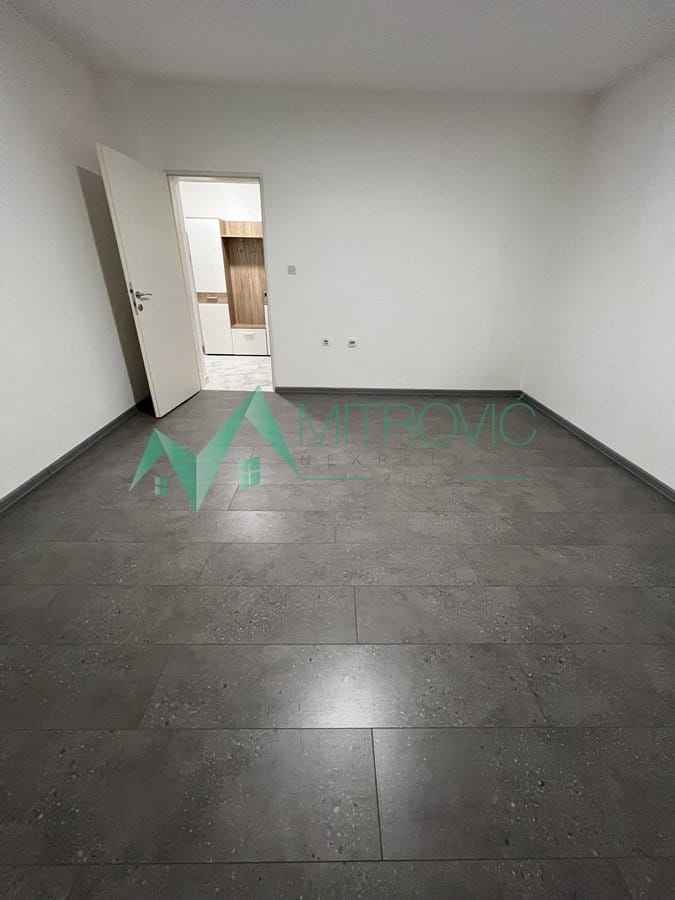 Lokal Prodaja Novi Sad  126 m2