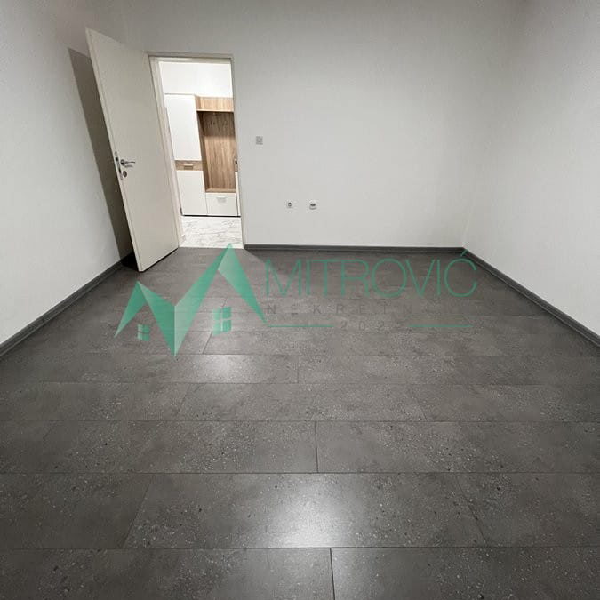 Lokal Prodaja Novi Sad  126 m2
