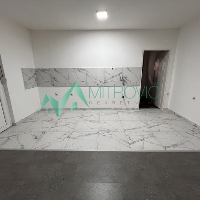 Lokal Prodaja Novi Sad  126 m2