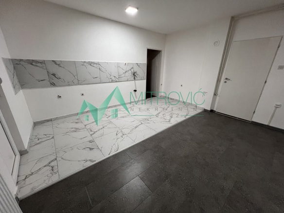 Lokal Prodaja Novi Sad  126 m2