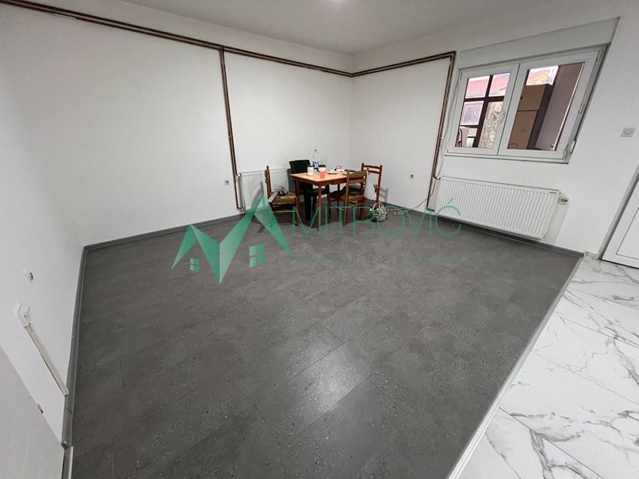 Lokal Prodaja Novi Sad  126 m2