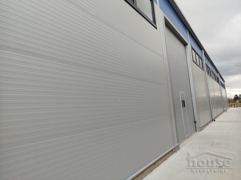 Lokal Izdavanje Novi Sad  600 m2