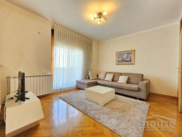 Stan Izdavanje Novi Sad  78 m2