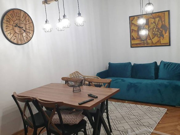 Stan Izdavanje Novi Sad  70 m2