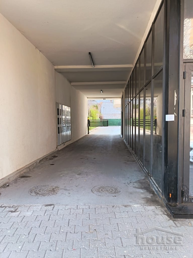 Garaža Izdavanje Novi Sad  12 m2