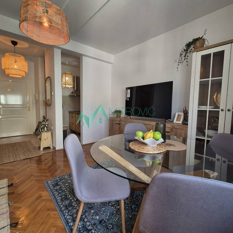 Stan Prodaja Novi Sad  60 m2