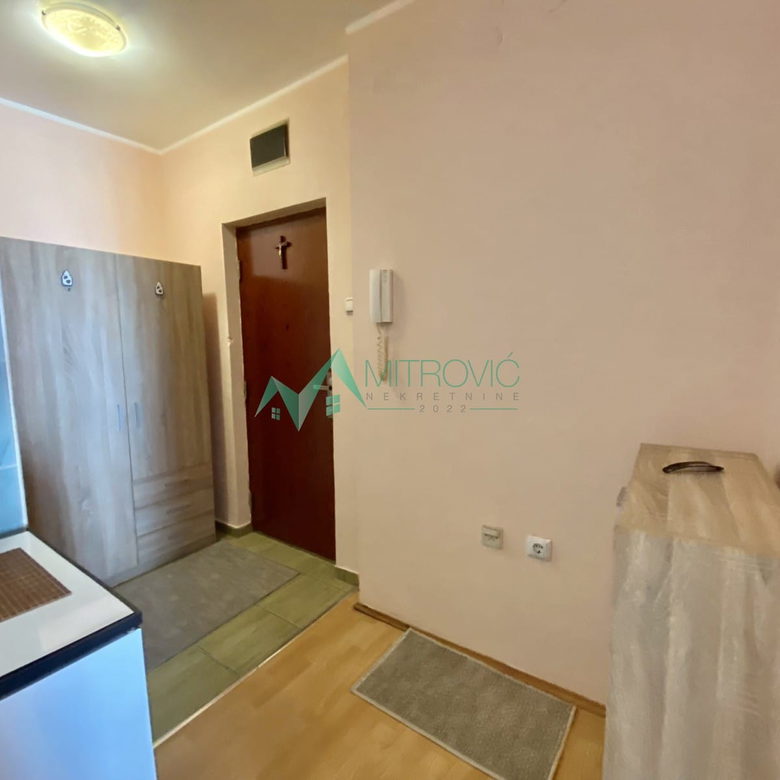 Stan Prodaja Novi Sad  25 m2