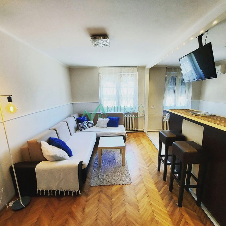 Stan Prodaja Novi Sad  43 m2