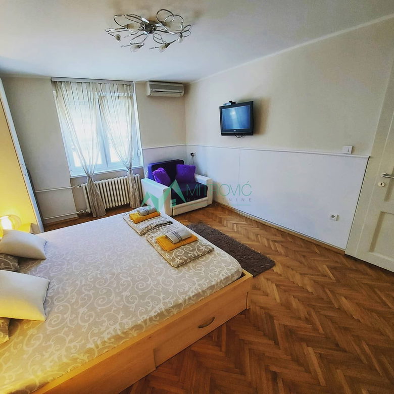 Stan Prodaja Novi Sad  43 m2