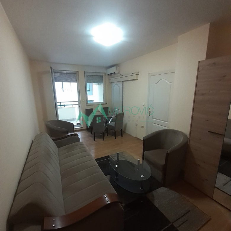 Stan Prodaja Novi Sad  43 m2