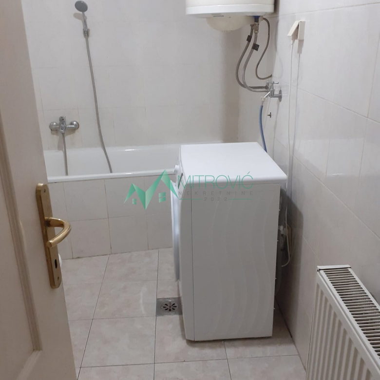 Stan Prodaja Novi Sad  43 m2