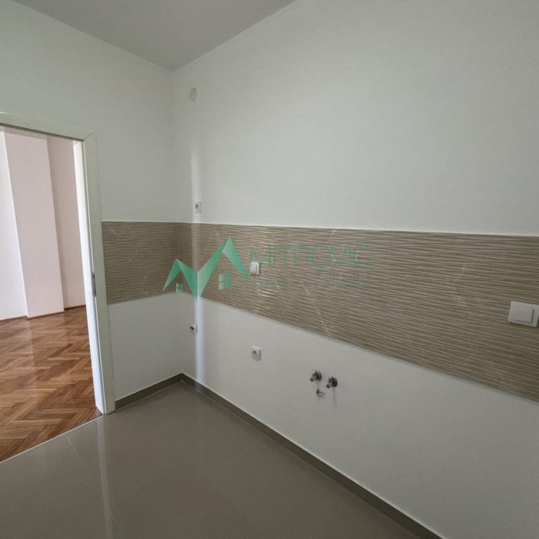 Stan Prodaja Novi Sad  50 m2
