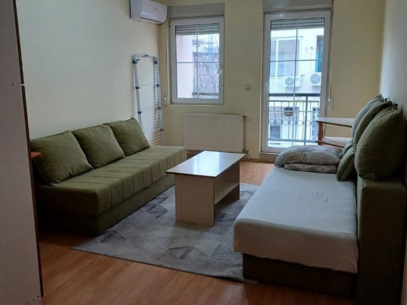 Stan Izdavanje Novi Sad  50 m2
