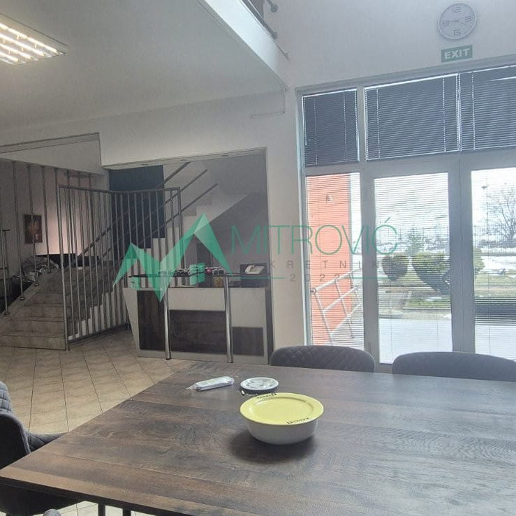 Lokal Prodaja Novi Sad  620 m2