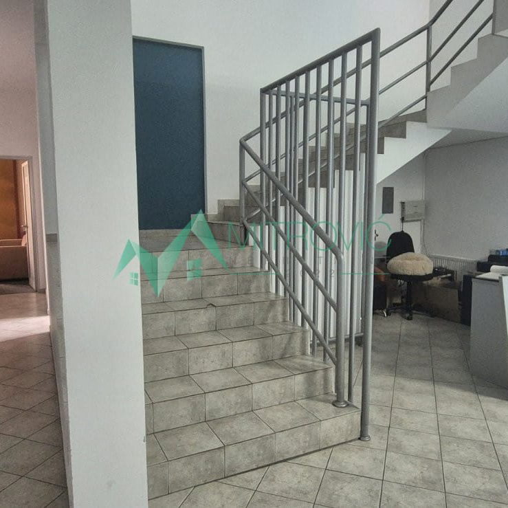 Lokal Prodaja Novi Sad  620 m2