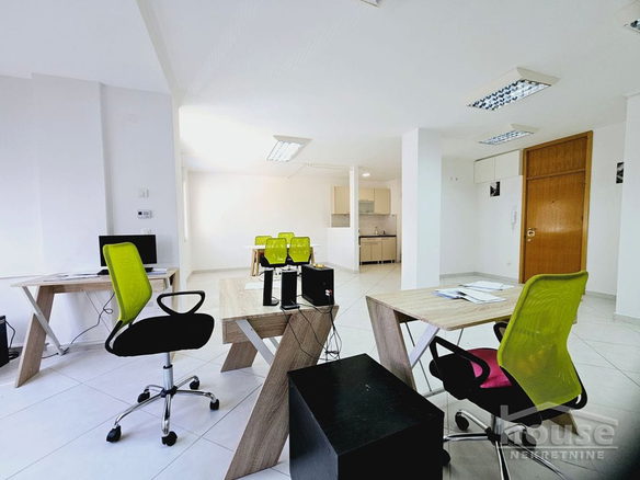 Stan Izdavanje Novi Sad  64 m2
