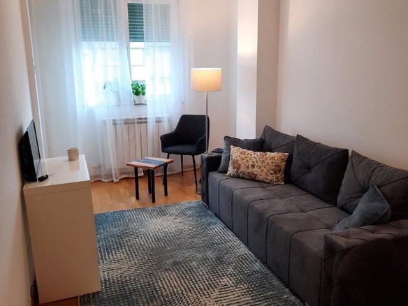 Stan Izdavanje Novi Sad  41 m2