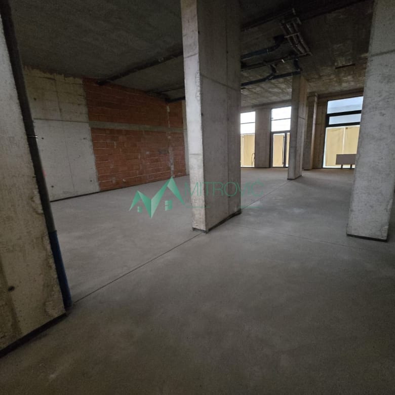 Lokal na prodaju, Novo Naselje, Novi Sad, 143m², 1.500 €