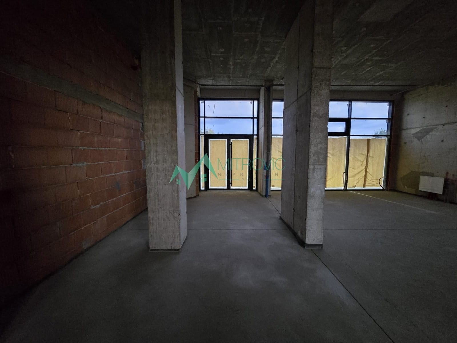 Lokal Prodaja Novi Sad Lokal Prodaja Novi Sad 143 m2