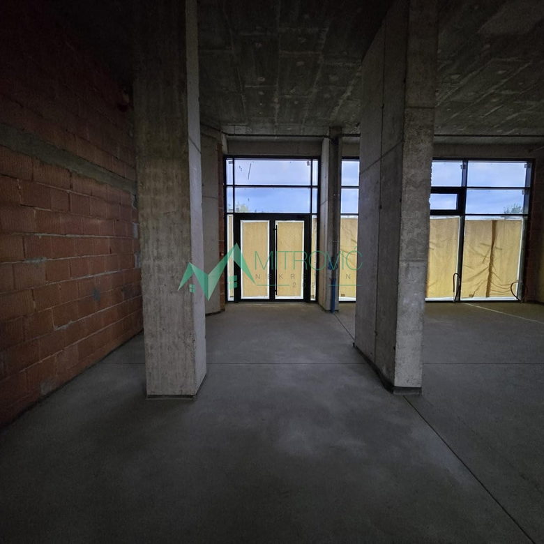 Lokal Prodaja Novi Sad  143 m2