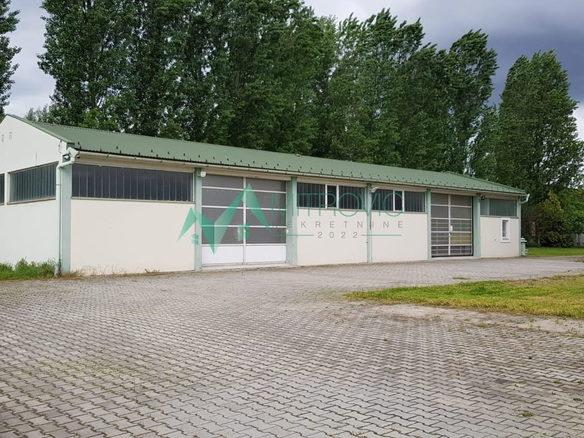 Lokal Prodaja Novi Sad  320 m2