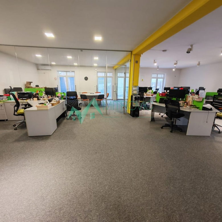Lokal Prodaja Novi Sad  752 m2