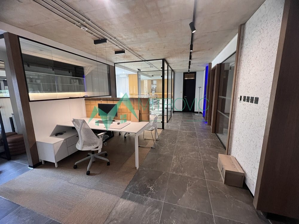 Lokal Prodaja Novi Sad  121 m2