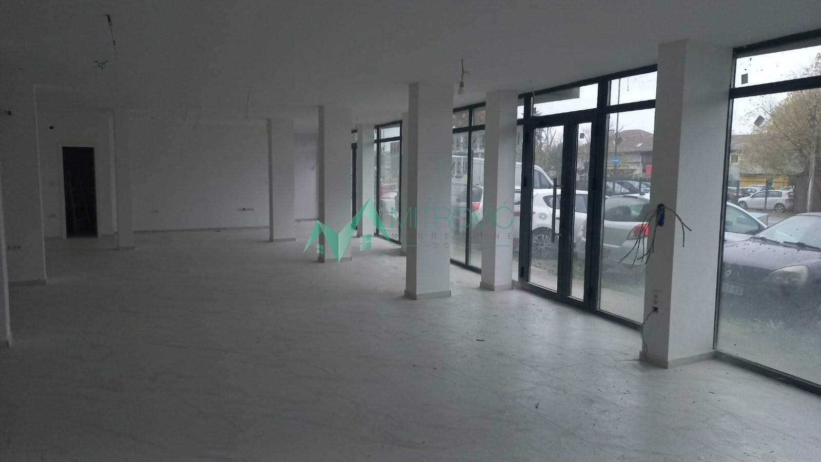 Lokal Prodaja Novi Sad  421 m2